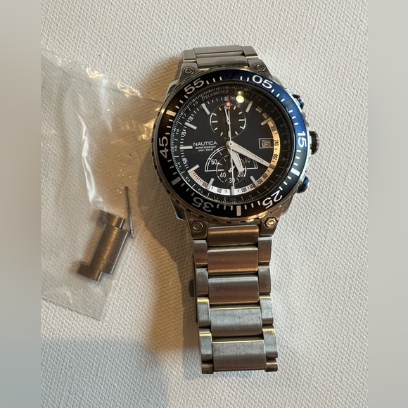 Nautica Men's N15519G Eclipse Chronograph Stainless Steel Watch in original box - Picture 5 of 9